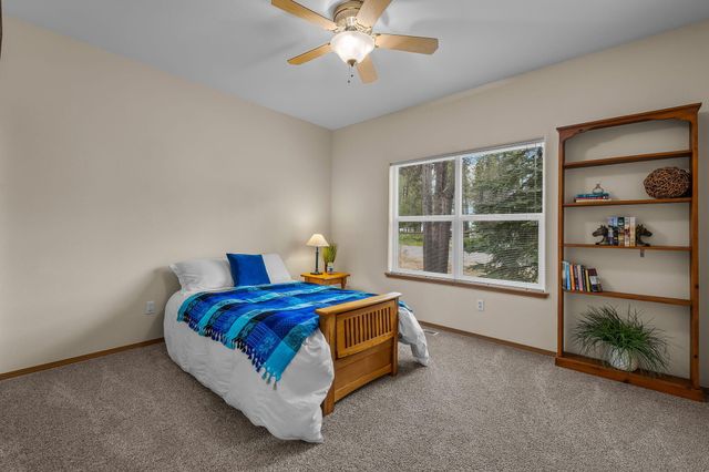 50940 S Huntington Road, La Pine, OR 97739