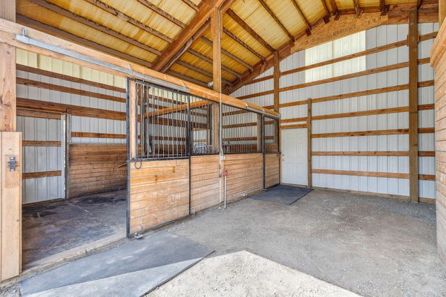 50940 S Huntington Road, La Pine, OR 97739