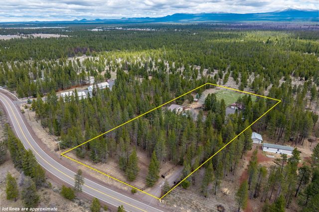 50940 S Huntington Road, La Pine, OR 97739