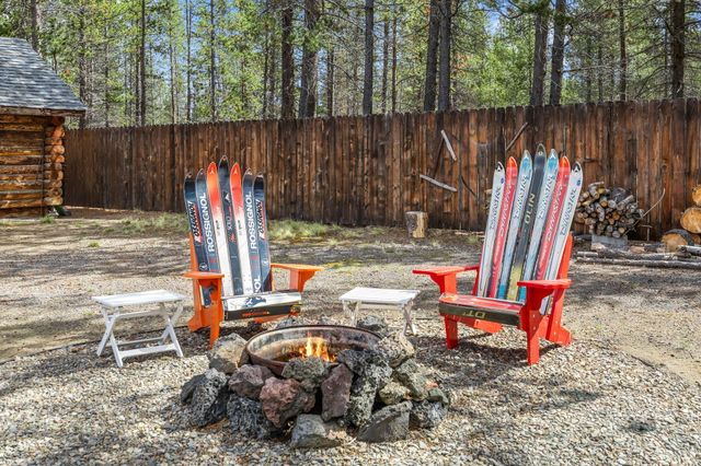50940 S Huntington Road, La Pine, OR 97739