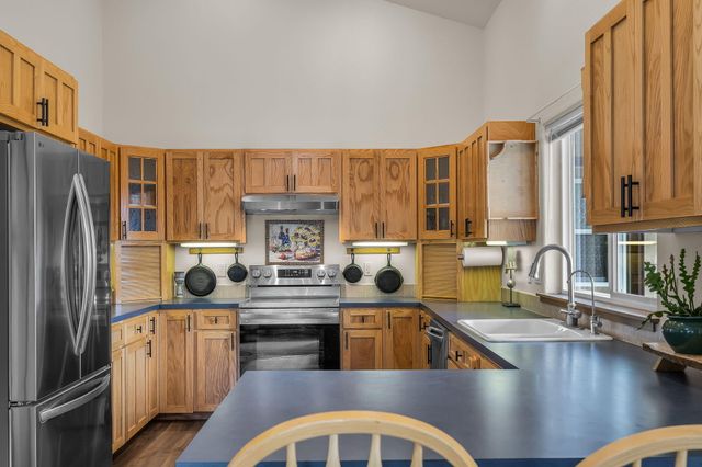 50940 S Huntington Road, La Pine, OR 97739