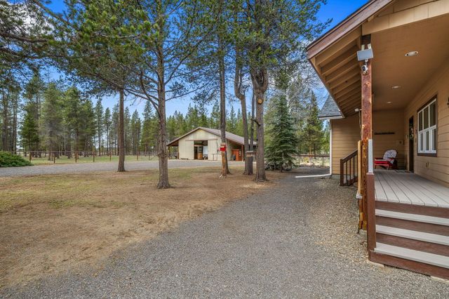 50940 S Huntington Road, La Pine, OR 97739