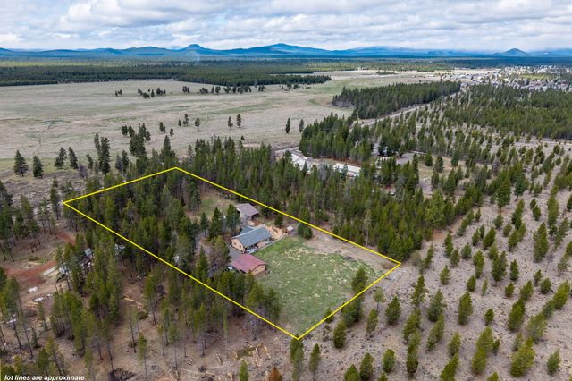50940 S Huntington Road, La Pine, OR 97739