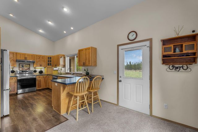 50940 S Huntington Road, La Pine, OR 97739