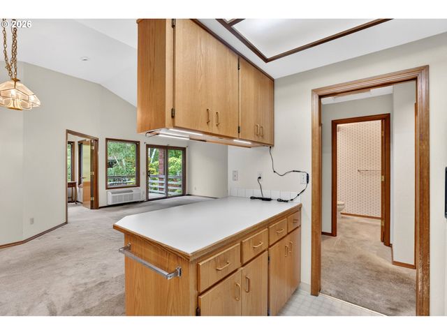 14851 Ne SACRAMENTO St 127, Portland, OR 97230