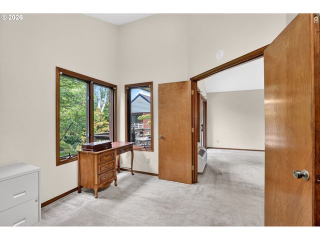 14851 Ne SACRAMENTO St 127, Portland, OR 97230