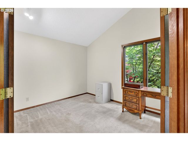14851 Ne SACRAMENTO St 127, Portland, OR 97230