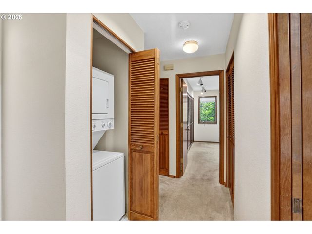 14851 Ne SACRAMENTO St 127, Portland, OR 97230