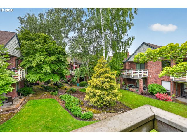 14851 Ne SACRAMENTO St 127, Portland, OR 97230