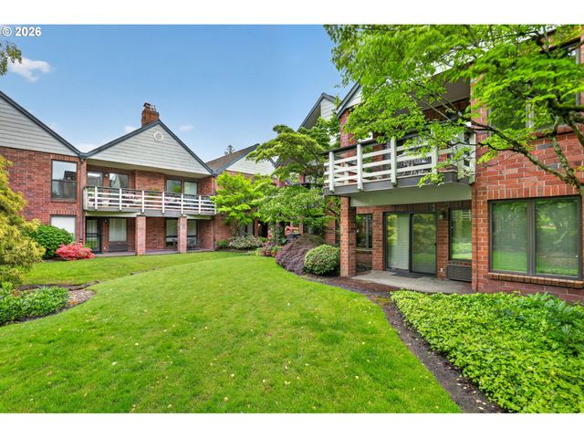 14851 Ne SACRAMENTO St 127, Portland, OR 97230