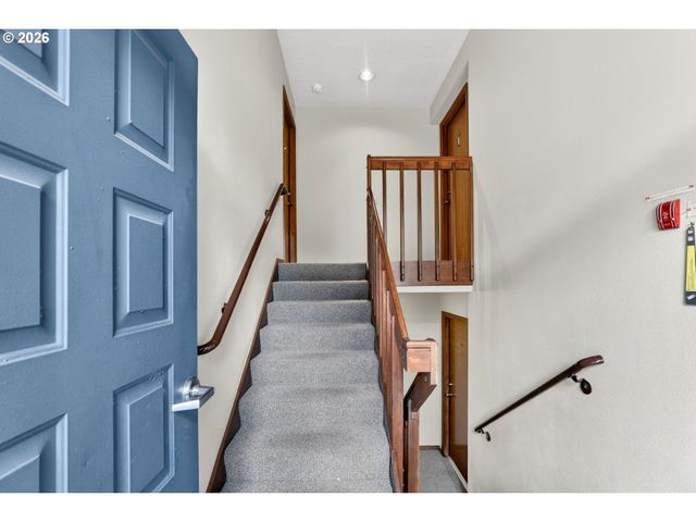 14851 Ne SACRAMENTO St 127, Portland, OR 97230