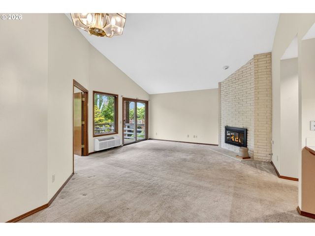 14851 Ne SACRAMENTO St 127, Portland, OR 97230