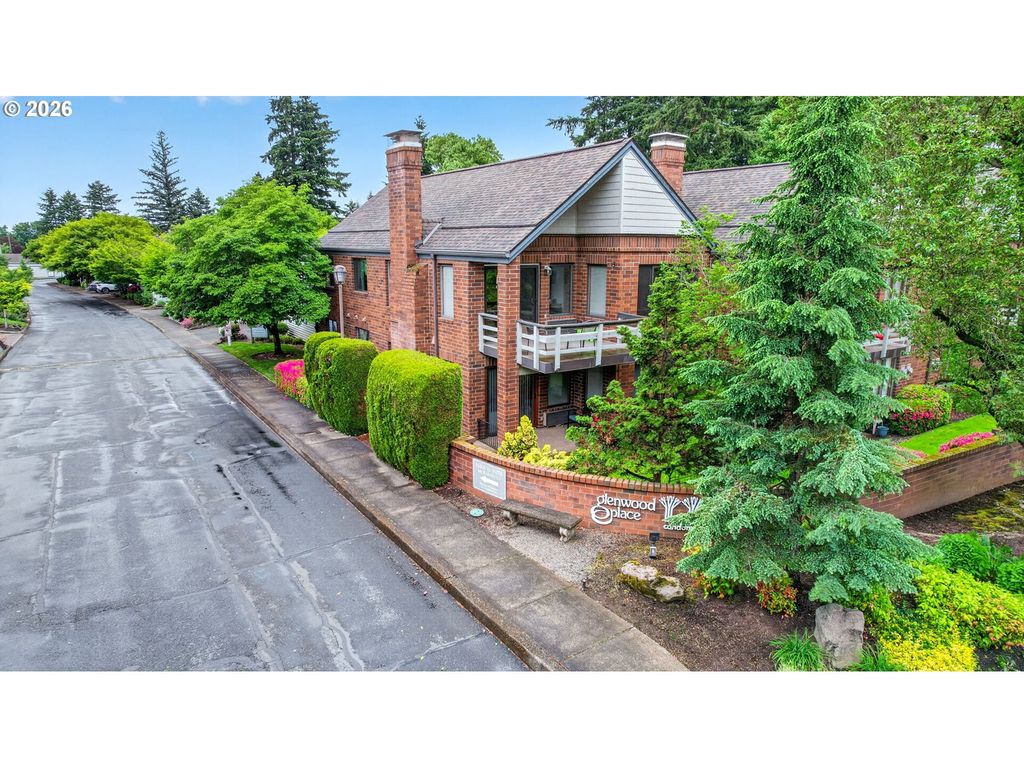 14851 Ne SACRAMENTO St 127, Portland, OR 97230
