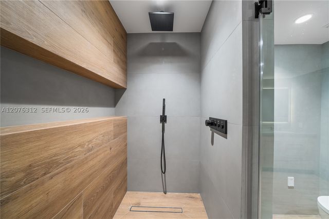 9999 Collins Ave 3F, Bal Harbour, FL 33154