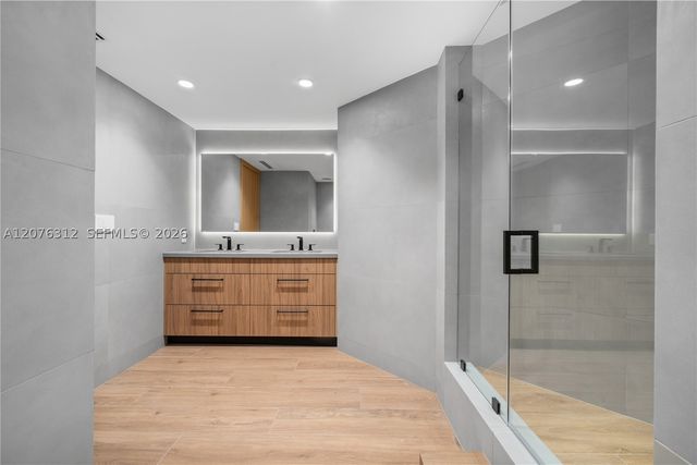 9999 Collins Ave 3F, Bal Harbour, FL 33154