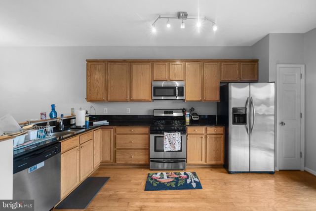 530 CANTON CT, Baltimore, MD 21224
