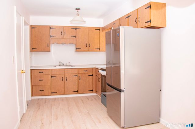 5 Assumption Street, New Haven, CT 06513