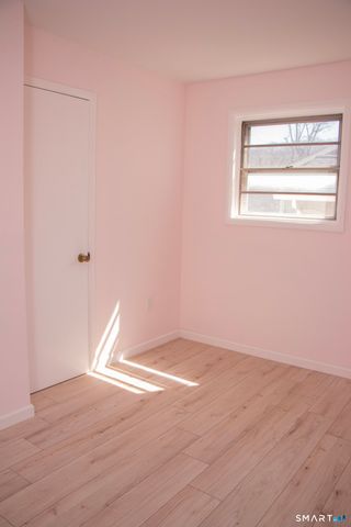 5 Assumption Street, New Haven, CT 06513