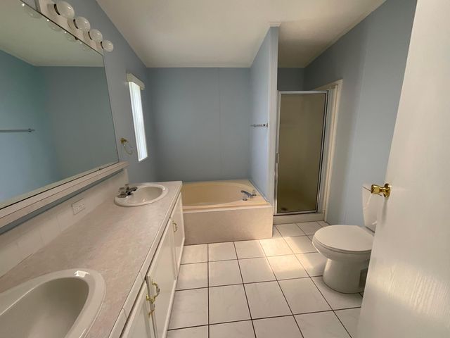 827 Sunglow Street, Boynton Beach, FL 33436