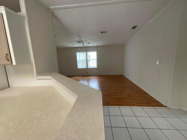 827 Sunglow Street, Boynton Beach, FL 33436