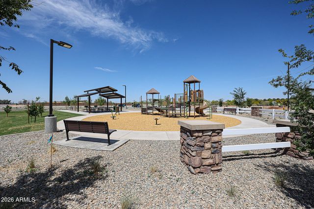 810 W ANGELINA Drive, San Tan Valley, AZ 85140