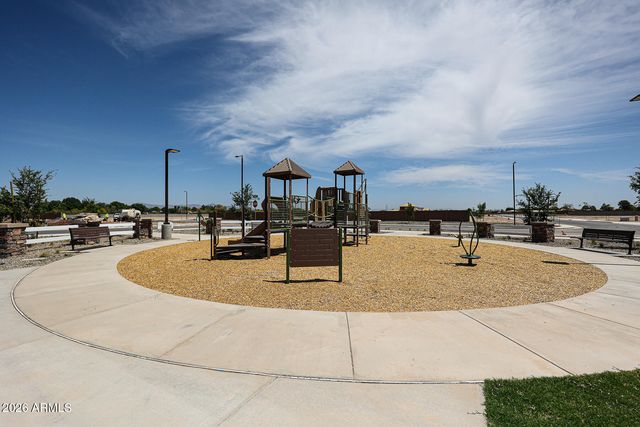810 W ANGELINA Drive, San Tan Valley, AZ 85140