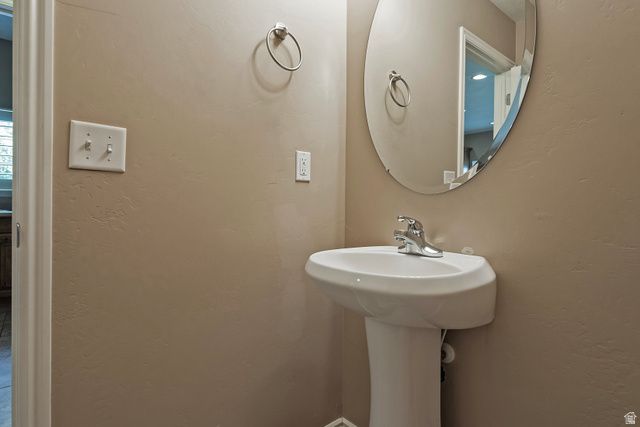 4787 N WHISPER WOOD DR, Lehi, UT 84043