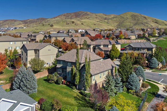 4787 N WHISPER WOOD DR, Lehi, UT 84043