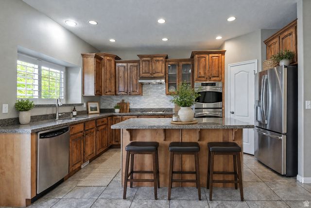 4787 N WHISPER WOOD DR, Lehi, UT 84043
