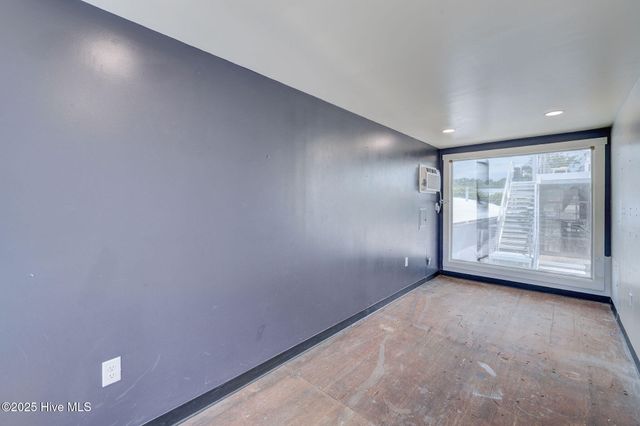 708 S 17th Street, Wilmington, NC 28401