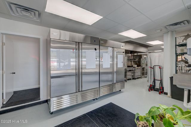 708 S 17th Street, Wilmington, NC 28401