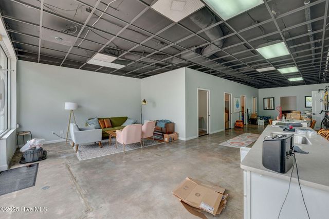 708 S 17th Street, Wilmington, NC 28401
