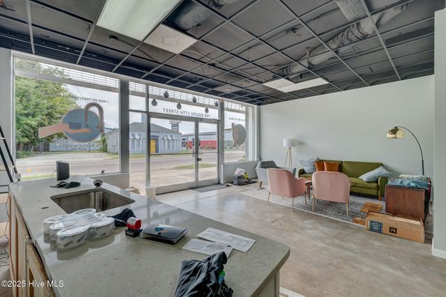 708 S 17th Street, Wilmington, NC 28401