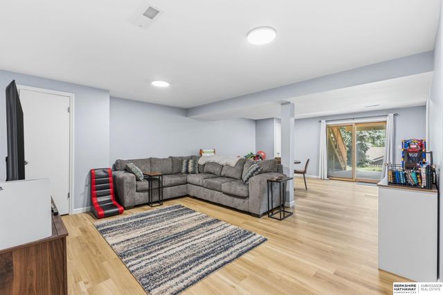 2429 S 167th Street, Omaha, NE 68130