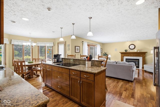 7101 Lakeside Woods Drive, Indianapolis, IN 46278