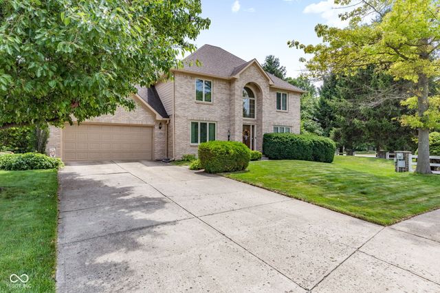 7101 Lakeside Woods Drive, Indianapolis, IN 46278