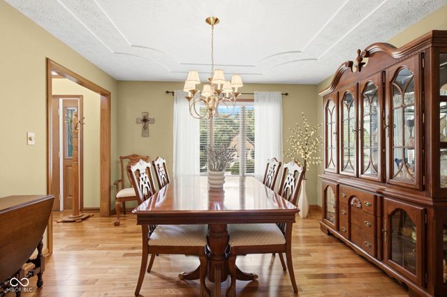 7101 Lakeside Woods Drive, Indianapolis, IN 46278