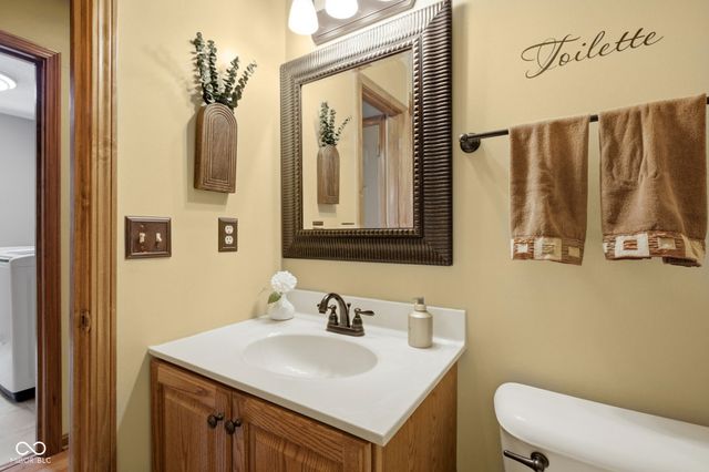 7101 Lakeside Woods Drive, Indianapolis, IN 46278