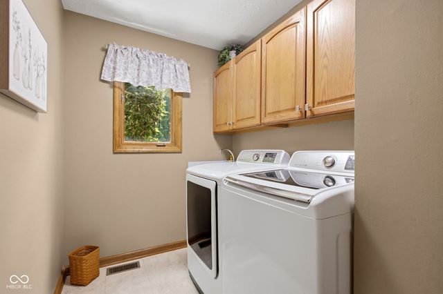 7101 Lakeside Woods Drive, Indianapolis, IN 46278