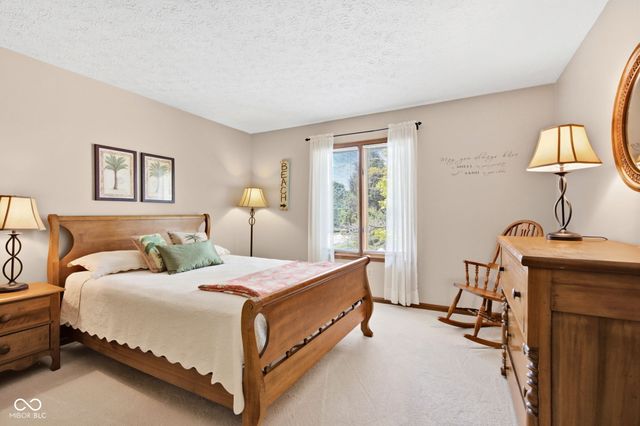7101 Lakeside Woods Drive, Indianapolis, IN 46278