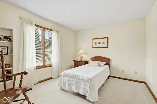 7101 Lakeside Woods Drive, Indianapolis, IN 46278