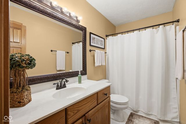 7101 Lakeside Woods Drive, Indianapolis, IN 46278