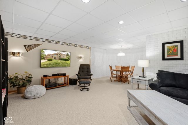 7101 Lakeside Woods Drive, Indianapolis, IN 46278