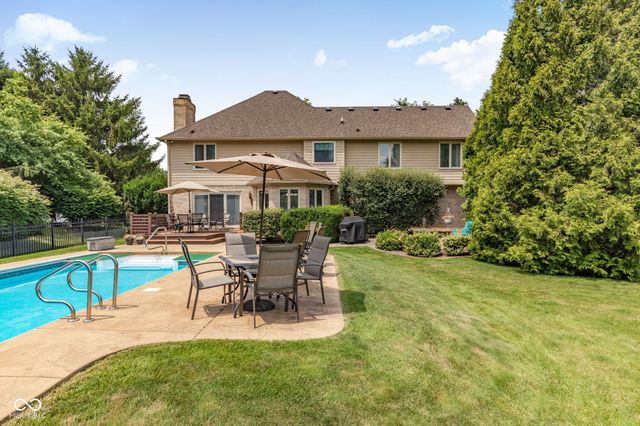 7101 Lakeside Woods Drive, Indianapolis, IN 46278