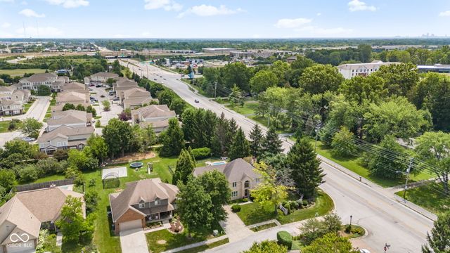 7101 Lakeside Woods Drive, Indianapolis, IN 46278