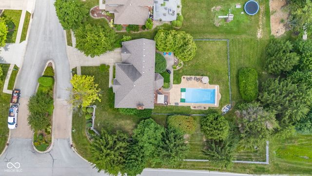7101 Lakeside Woods Drive, Indianapolis, IN 46278