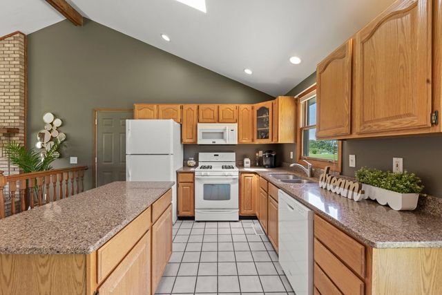 12475 Fox Road, Yorkville, IL 60560