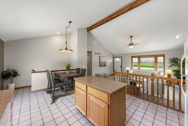 12475 Fox Road, Yorkville, IL 60560