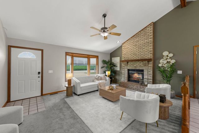 12475 Fox Road, Yorkville, IL 60560