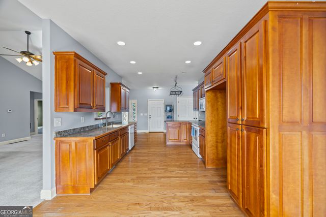 2927 Asbury Mill Road, Cleveland, GA 30528